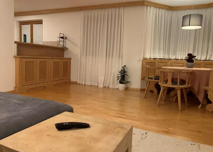 Gundhabing アパート *