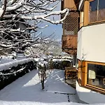 아파트 Gundhabing